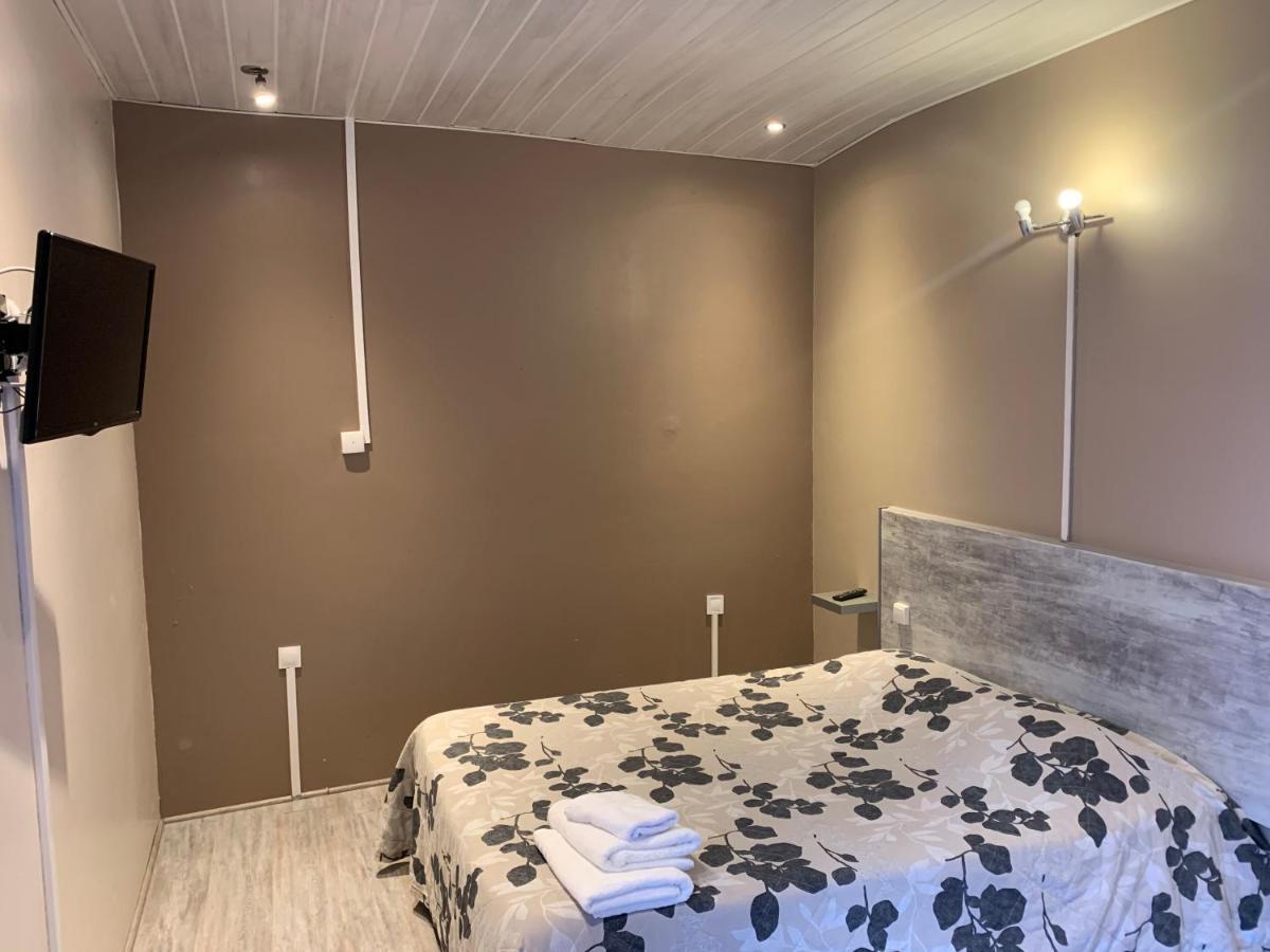 Hotel Le Cosy Pont-de-Cheruy Luaran gambar